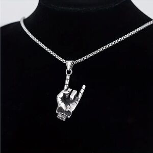 Skull hand sign pendant silver plated‎ necklace faux fashion jewelry